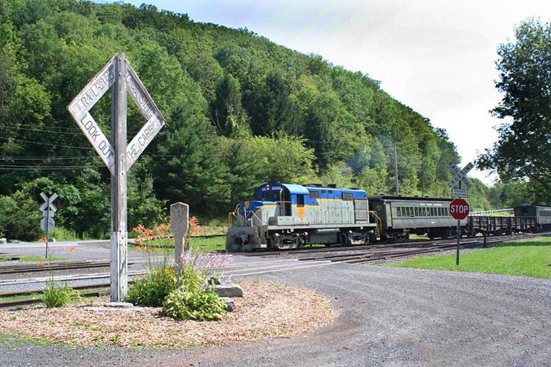 Delaware & Ulster Railroad Reopening